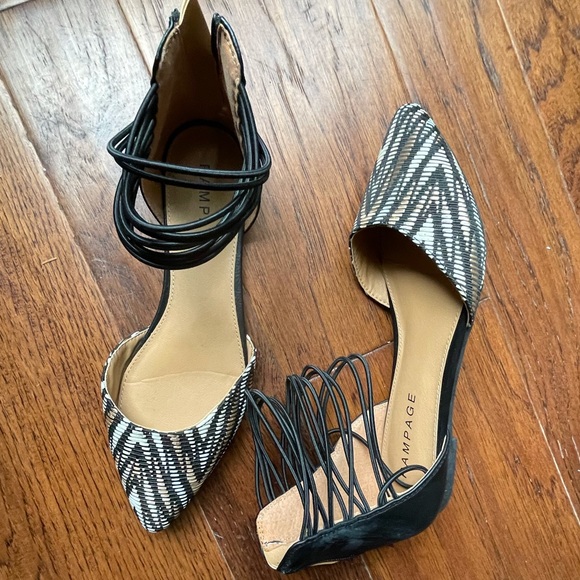 Cute flats - Picture 3 of 3